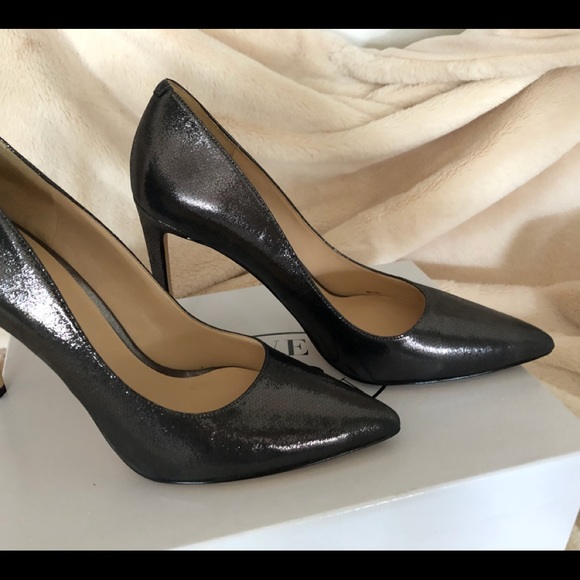 nine west pewter heels